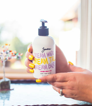the potted plant vanilla chai lotion LAVENDER VANILLA CHAI HAND & BODY LOTION – Zandra Beauty
